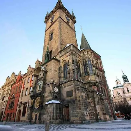 Andel With Terrace Apartment Prag