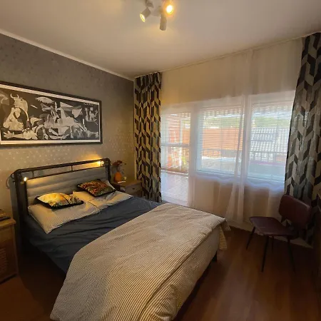 Apartment Andel With Terrace